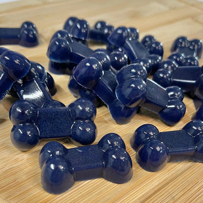 Finished bone-shaped dog jelly treats made with Pawform silicone mould